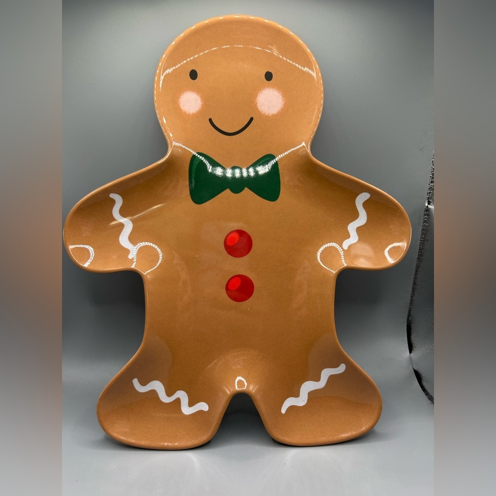 Target Bullseye Playground Gingerbread Man Melamine Plate Christmas 2024 NEW